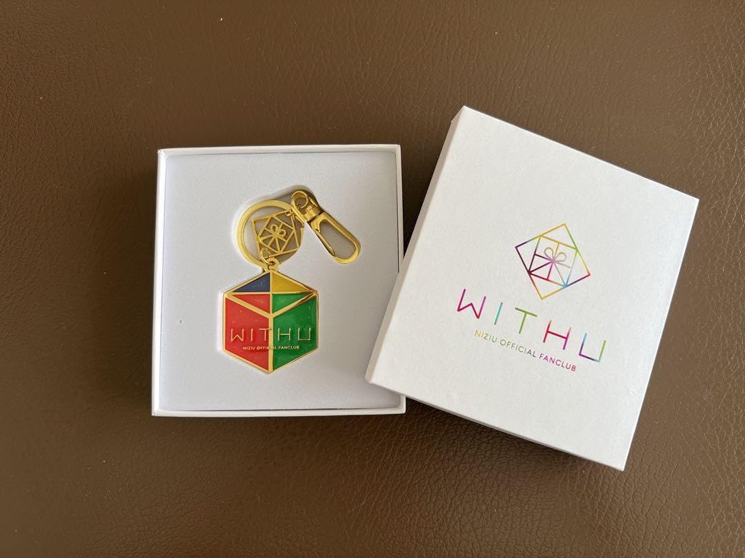 【お値下げ可】【NiziU会員入会特典】キーホルダー(非売品) Amazon.co.jp: NiziU official fan club WithU 入会特典キーホルダー